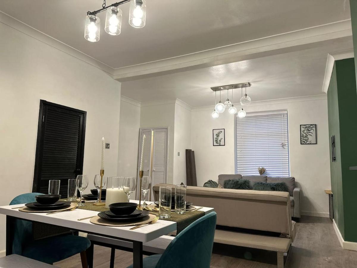 Amazing 2 Bedrooms House ブリジェンド エクステリア 写真